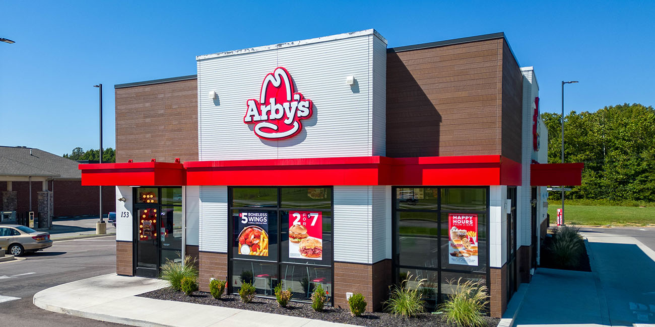 Front view of Arby's restaurant.